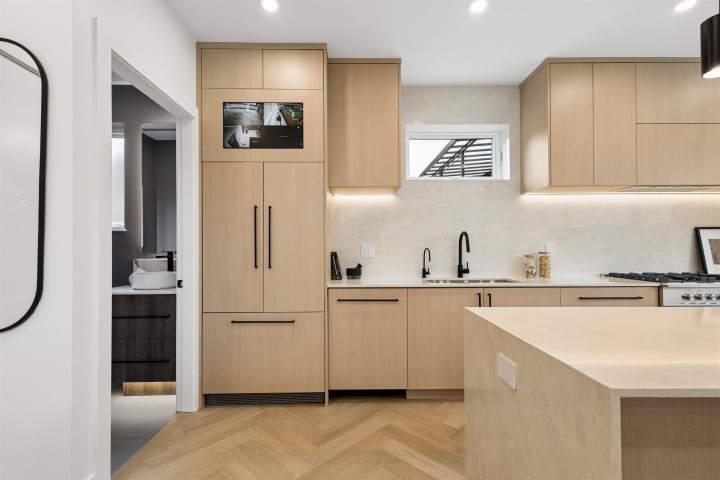 Photo 11 at 1 - 3639 E 46th Avenue, Killarney VE, Vancouver East