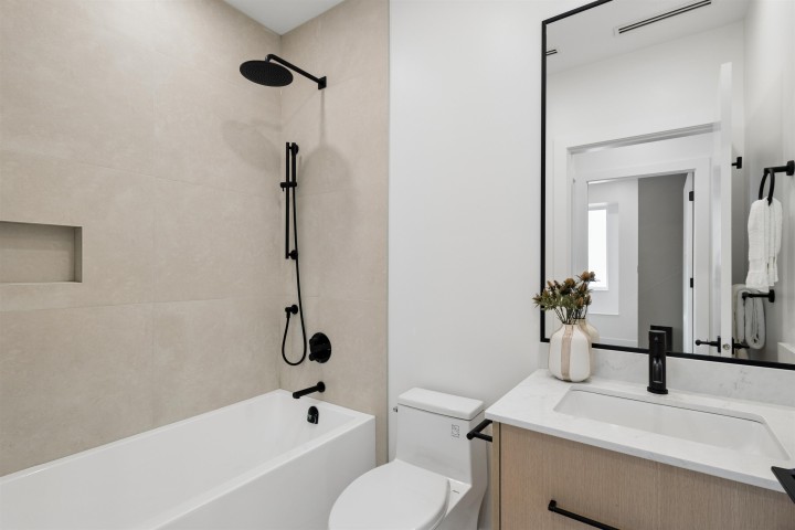 Photo 25 at 1 - 3639 E 46th Avenue, Killarney VE, Vancouver East