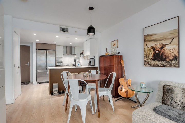 Photo 7 at 207 - 1618 Quebec Street, Mount Pleasant VE, Vancouver East