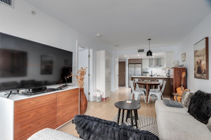 Photo 9 at 207 - 1618 Quebec Street, Mount Pleasant VE, Vancouver East