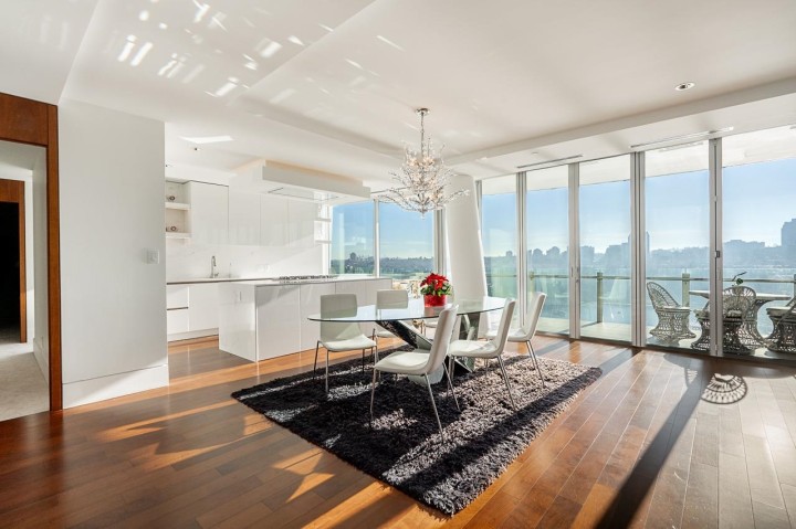 Photo 4 at 1703 - 1560 Homer Mews, Yaletown, Vancouver West