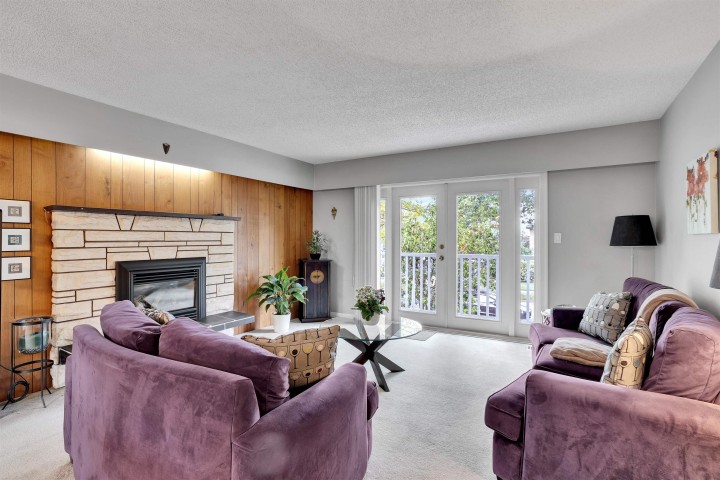 Photo 6 at 2412 E 40th Avenue, Collingwood VE, Vancouver East