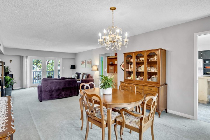 Photo 10 at 2412 E 40th Avenue, Collingwood VE, Vancouver East