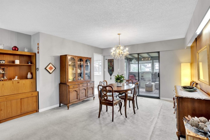 Photo 8 at 2412 E 40th Avenue, Collingwood VE, Vancouver East