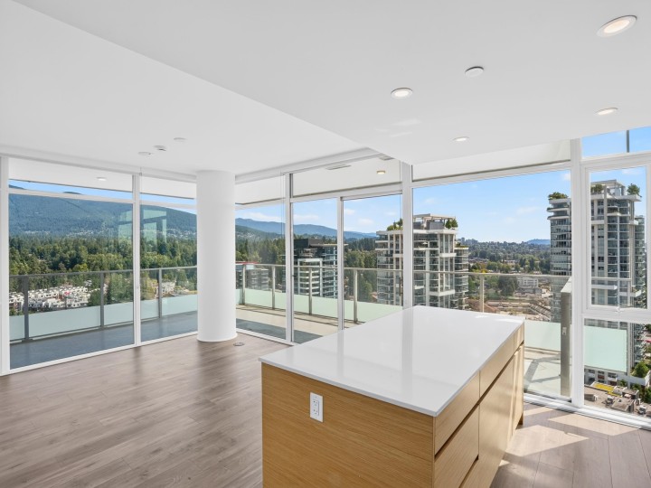 Photo 4 at 1802 - 200 Klahanie Court, Park Royal, West Vancouver