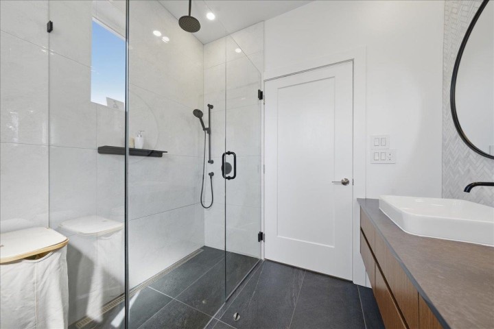 Photo 18 at 2137 E 2nd Avenue, Grandview Woodland, Vancouver East