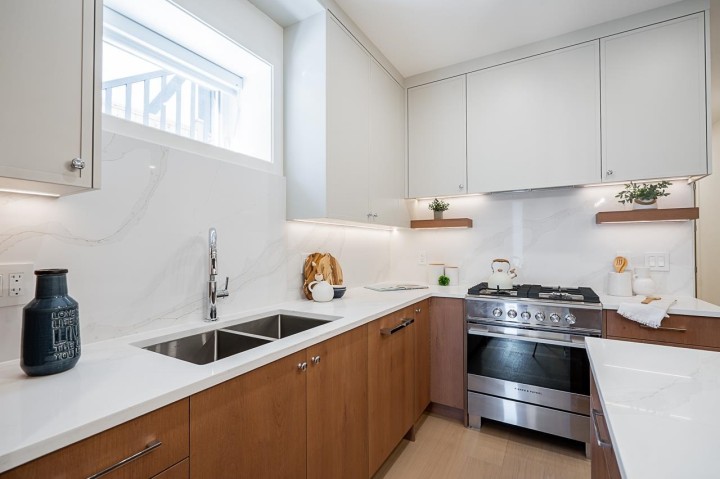 Photo 14 at 2 - 1845 E 51st Avenue, Killarney VE, Vancouver East