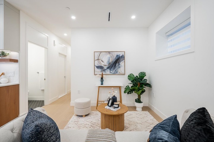 Photo 8 at 2 - 1845 E 51st Avenue, Killarney VE, Vancouver East