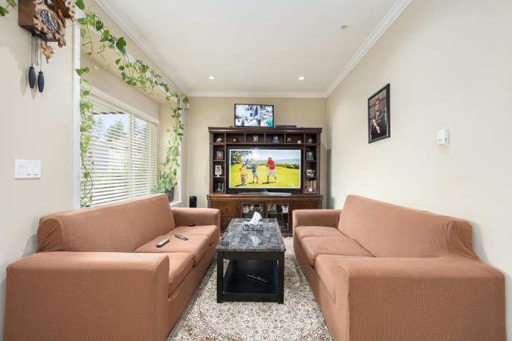 Photo 15 at 36 E 54 Avenue, South Vancouver, Vancouver East