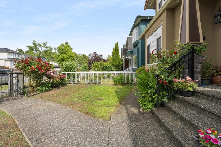 Photo 31 at 36 E 54 Avenue, South Vancouver, Vancouver East