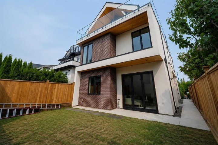 Photo 30 at 2 - 456 38th Avenue, Fraser VE, Vancouver East
