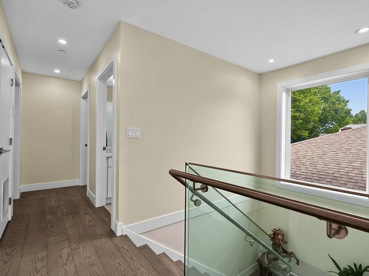Photo 17 at 636 Cassiar Street, Renfrew VE, Vancouver East