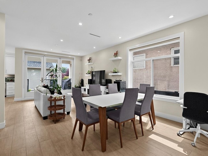 Photo 7 at 636 Cassiar Street, Renfrew VE, Vancouver East