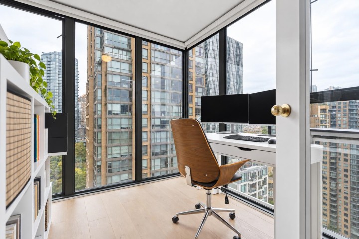 Photo 7 at 1405 - 1155 Homer Street, Yaletown, Vancouver West