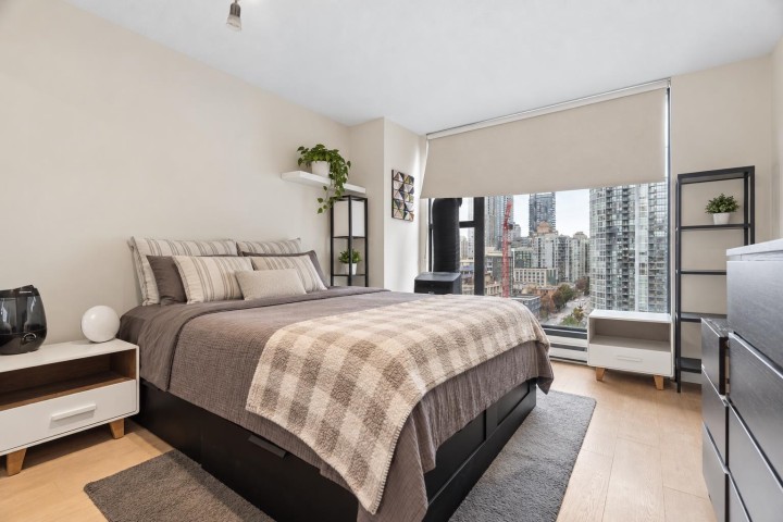 Photo 8 at 1405 - 1155 Homer Street, Yaletown, Vancouver West
