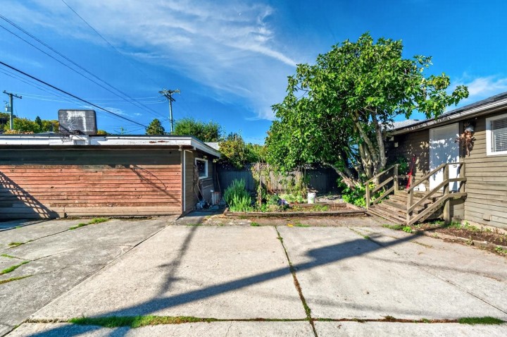 Photo 26 at 3232 W 16th Avenue, Arbutus, Vancouver West
