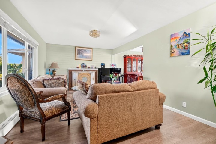 Photo 9 at 3232 W 16th Avenue, Arbutus, Vancouver West