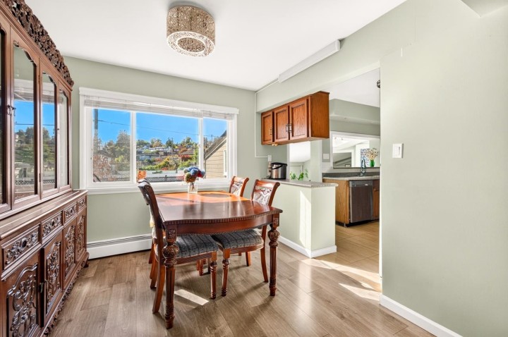 Photo 11 at 3232 W 16th Avenue, Arbutus, Vancouver West