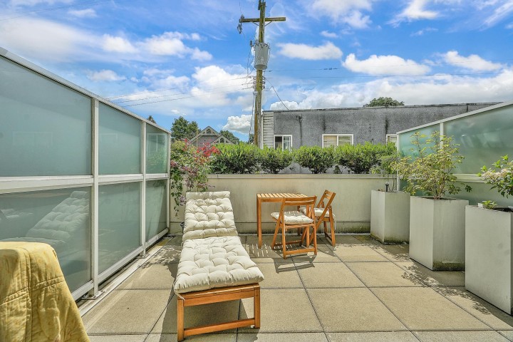 Photo 17 at 210 - 2508 Fraser Street, Mount Pleasant VE, Vancouver East