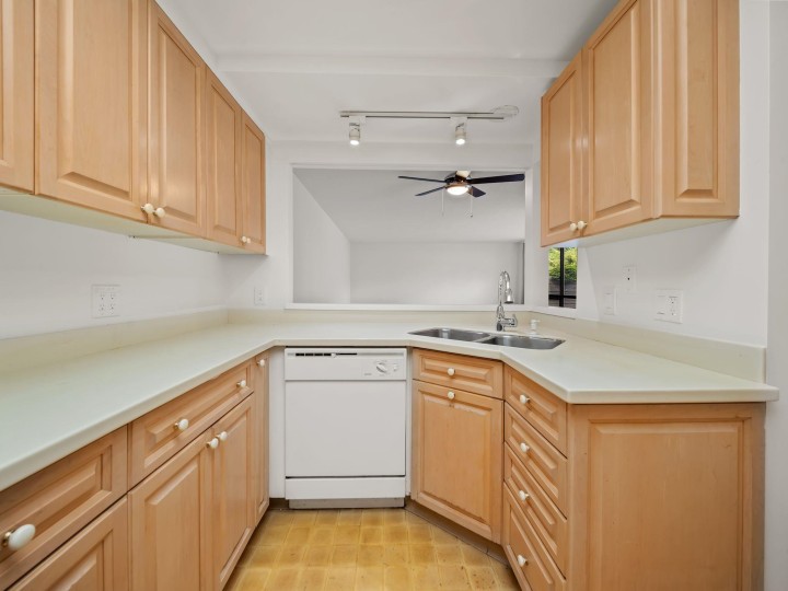 Photo 9 at 106 - 4900 Cartier Street, Shaughnessy, Vancouver West