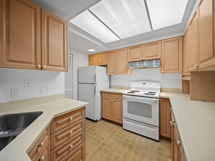 Photo 8 at 106 - 4900 Cartier Street, Shaughnessy, Vancouver West