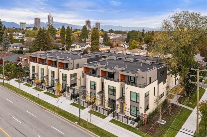Photo 1 at 3 - 6768 Oak Street, South Cambie, Vancouver West