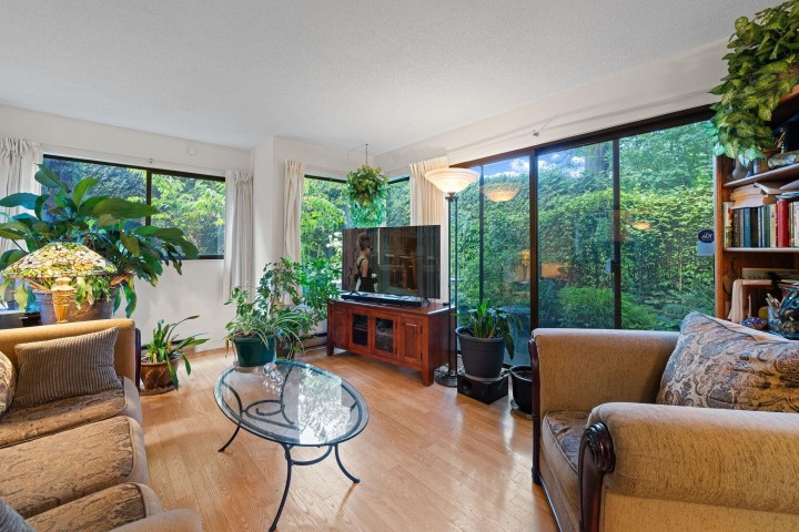 Photo 6 at 31 - 460 W 16th Avenue, Cambie, Vancouver West