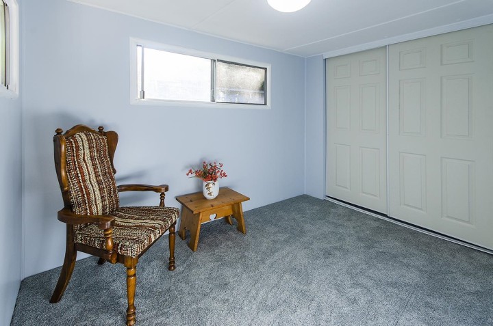 Photo 13 at 227 Tomahawk Avenue, Park Royal, West Vancouver