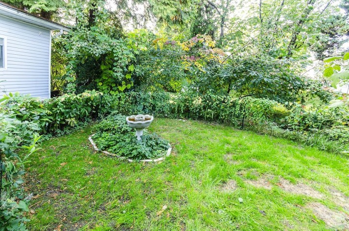 Photo 22 at 227 Tomahawk Avenue, Park Royal, West Vancouver
