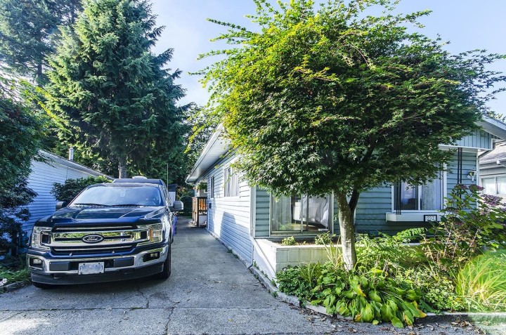 Photo 20 at 227 Tomahawk Avenue, Park Royal, West Vancouver