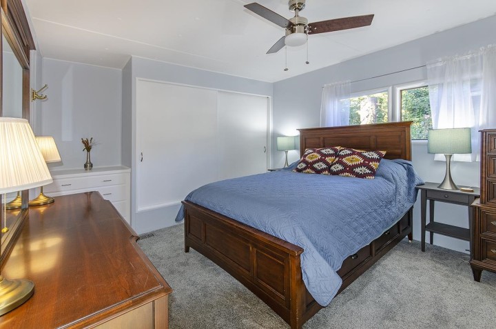 Photo 8 at 227 Tomahawk Avenue, Park Royal, West Vancouver