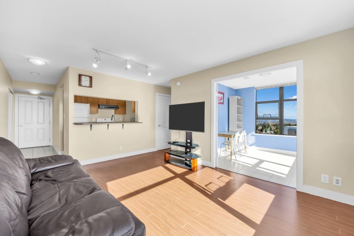 Photo 12 at 2702 - 5380 Oben Street, Collingwood VE, Vancouver East