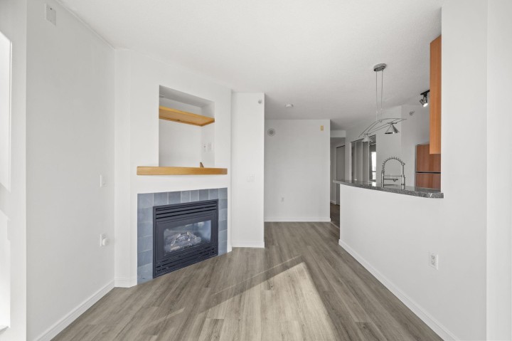 Photo 5 at 1807 - 1068 Hornby Street, Downtown VW, Vancouver West