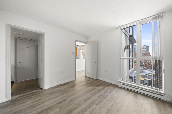 Photo 10 at 1807 - 1068 Hornby Street, Downtown VW, Vancouver West