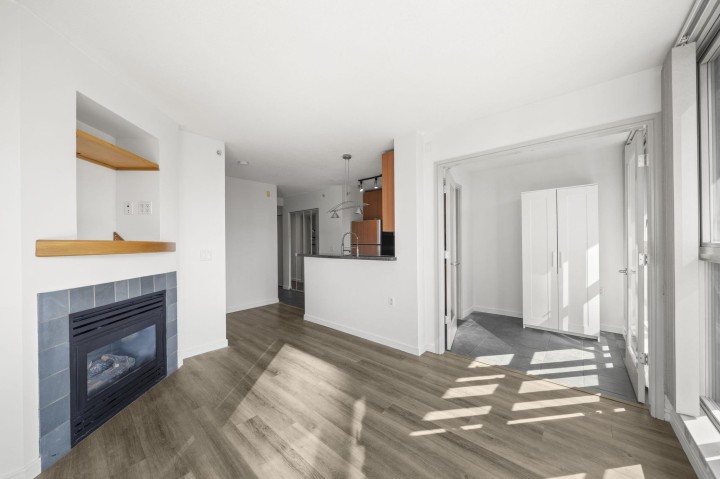 Photo 18 at 1807 - 1068 Hornby Street, Downtown VW, Vancouver West