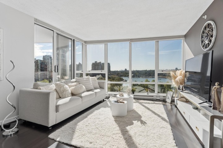 Photo 15 at 908 - 1408 Strathmore Mews, Yaletown, Vancouver West