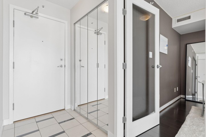 Photo 25 at 908 - 1408 Strathmore Mews, Yaletown, Vancouver West