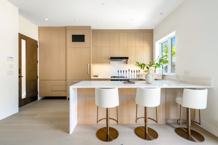 Photo 1 at 2 - 3771 W King Edward Avenue, Dunbar, Vancouver West