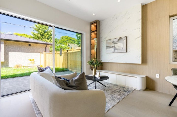 Photo 10 at 2 - 3771 W King Edward Avenue, Dunbar, Vancouver West