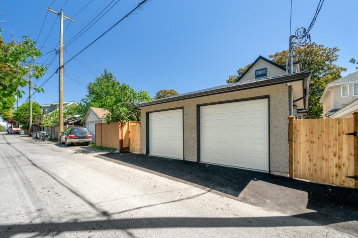 Photo 33 at 2 - 3771 W King Edward Avenue, Dunbar, Vancouver West