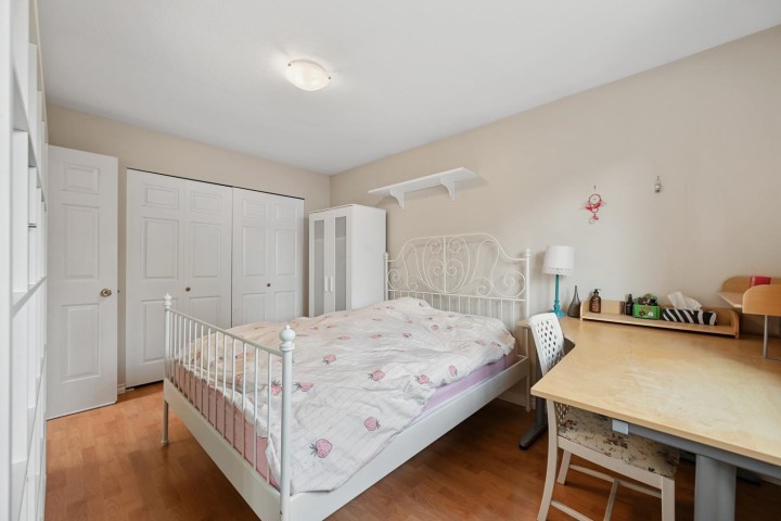 Photo 22 at 819 W 70th Avenue, Marpole, Vancouver West