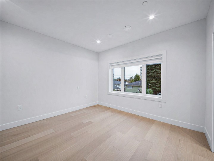 Photo 13 at 2 - 6989 Kerr Street, Killarney VE, Vancouver East