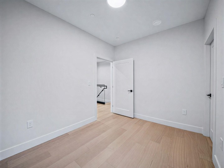 Photo 17 at 2 - 6989 Kerr Street, Killarney VE, Vancouver East