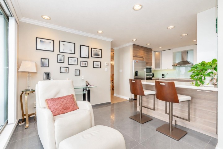 Photo 16 at 402 - 3131 Deer Ridge Drive, Deer Ridge WV, West Vancouver