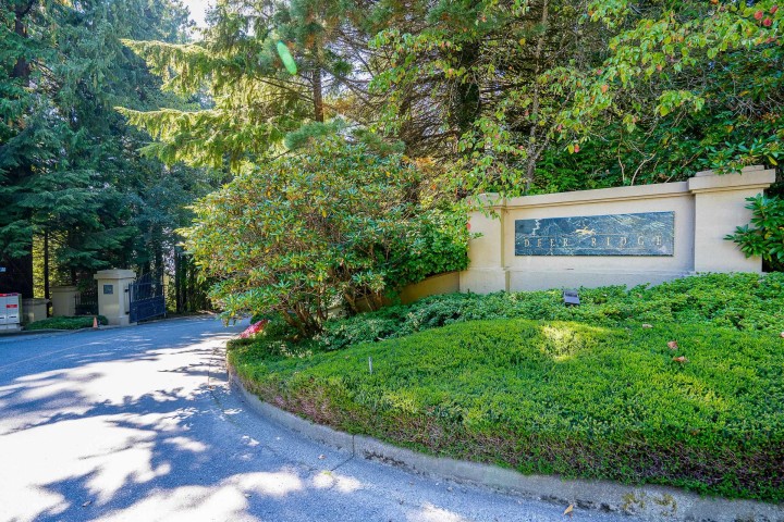 Photo 32 at 402 - 3131 Deer Ridge Drive, Deer Ridge WV, West Vancouver