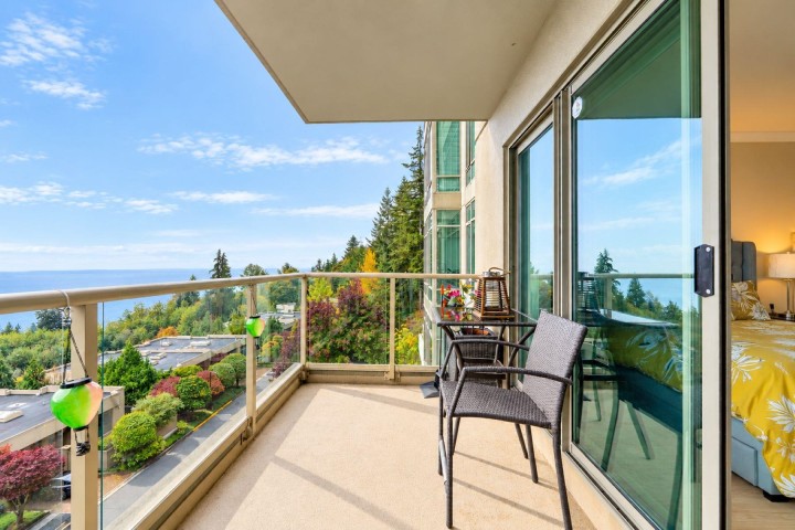 Photo 1 at 402 - 3131 Deer Ridge Drive, Deer Ridge WV, West Vancouver