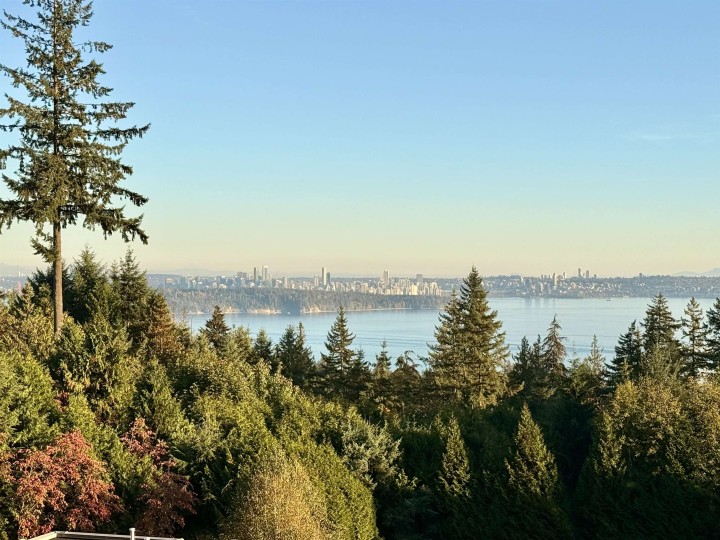 Photo 18 at 402 - 3131 Deer Ridge Drive, Deer Ridge WV, West Vancouver