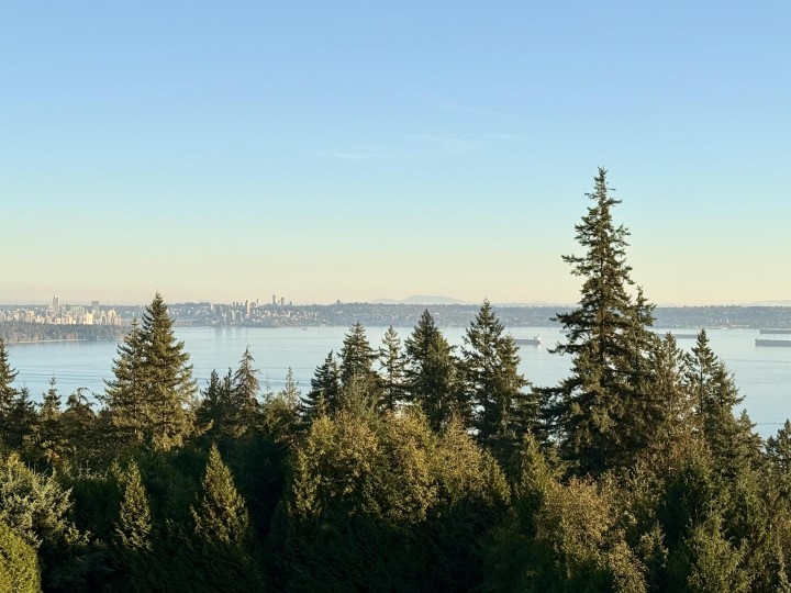 Photo 19 at 402 - 3131 Deer Ridge Drive, Deer Ridge WV, West Vancouver