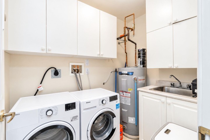Photo 31 at 402 - 3131 Deer Ridge Drive, Deer Ridge WV, West Vancouver