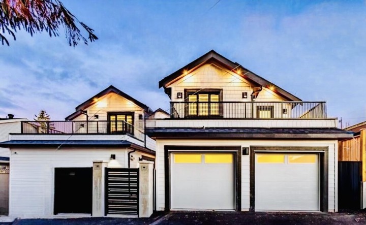 Photo 3 at 5439 Killarney Street, Collingwood VE, Vancouver East